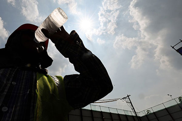 Seoul Under Heat Wave Advisory amid Stifling Temperatures