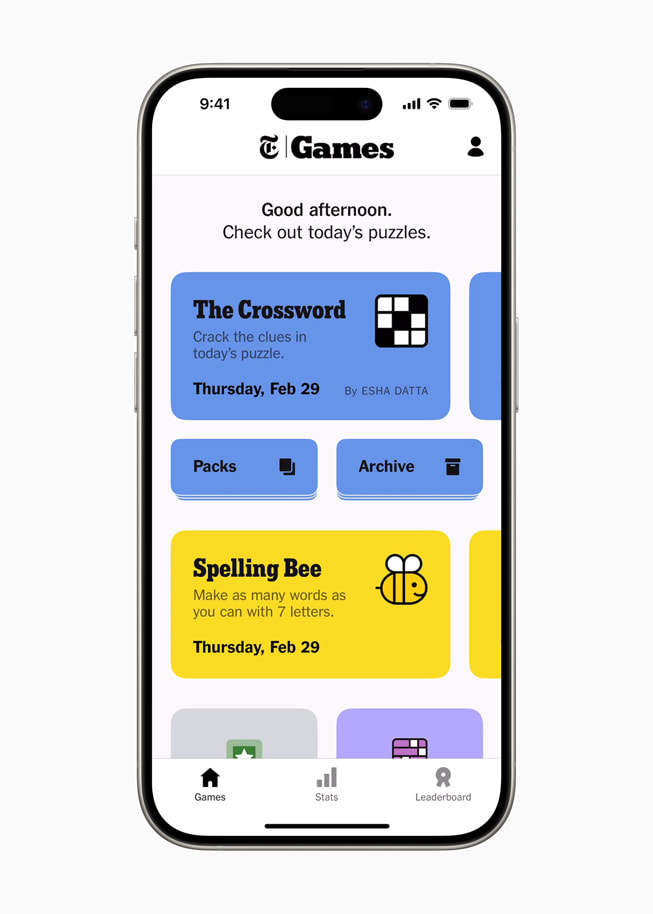 iPhone 15 Pro’daki New York Times Games’de Oyunlar sayfası gösteriliyor. 