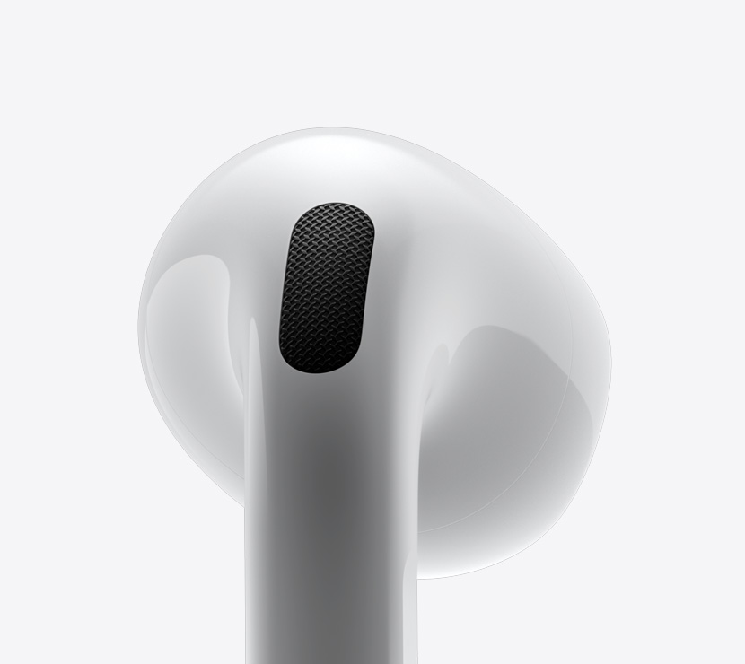 Lähikuva AirPods 4 ‑kuulokkeista sivulta.