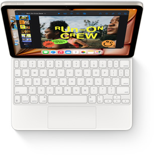 Skats uz iPad Air ar baltu Magic Keyboard.
