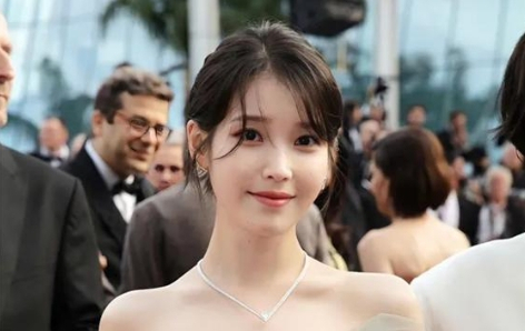 아이유, 올해도 온정의 손길…데뷔 기념일 맞아 2억2500만원 기부