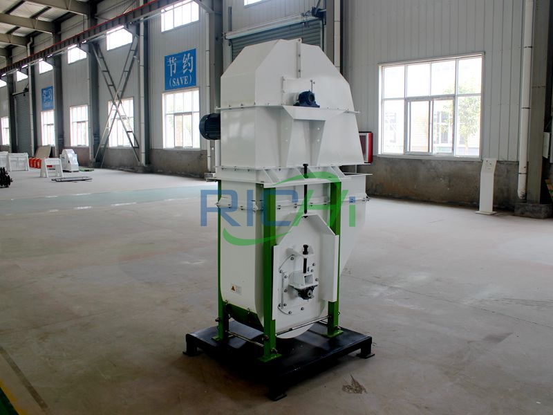 Bucket Elevator on chicken feed production lines