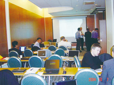 2004년 10월 핀란드 헬싱키에서 열린 IEC TC 106 WG4 회의