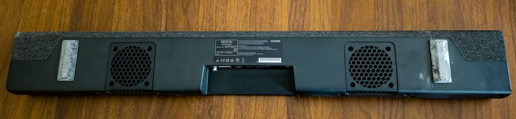 Denon DHT-S 217 Soundbar Ansicht von unten