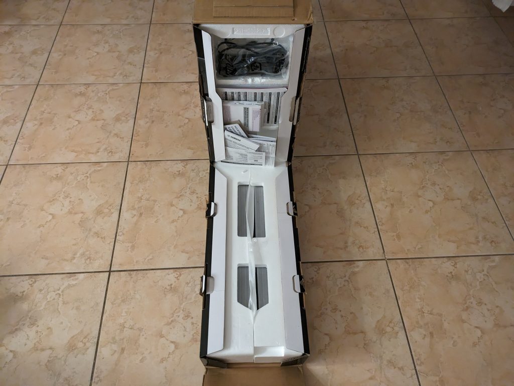 Geöffnete Verpackung der Yamaha True X Bar 50A Soundbar