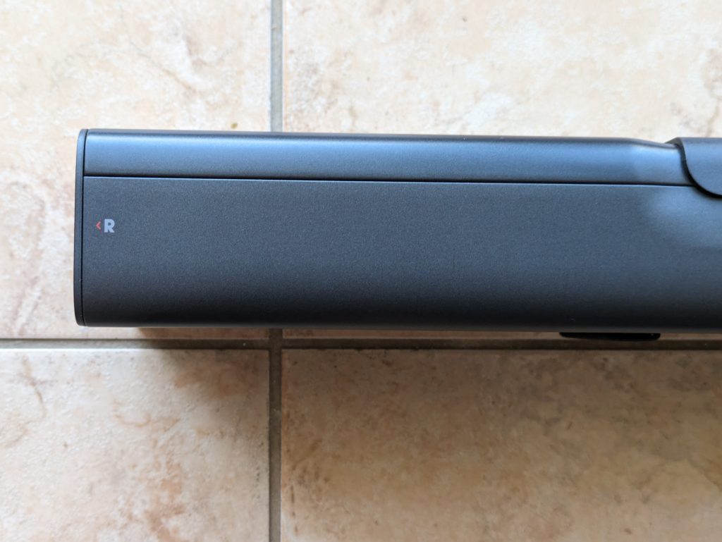 JBL Bar 800 Soundbar Markierung der rechten Seite