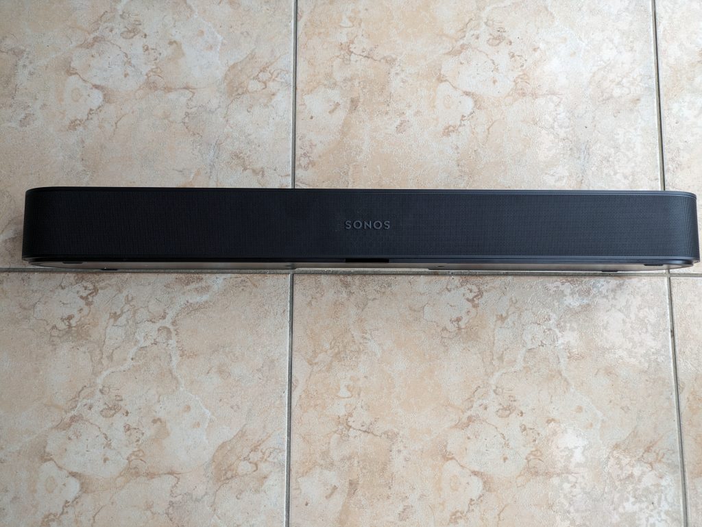 Sonos Beam (Gen 2) Soundbar in der frontalen Ansicht