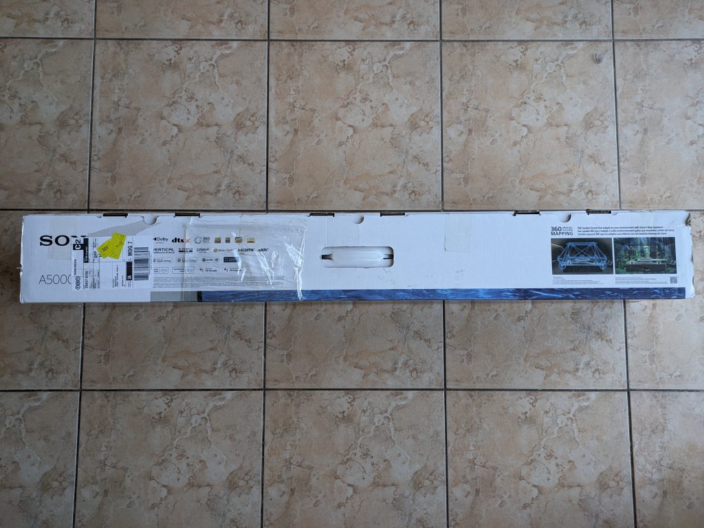 Verpackung der Sony HT A5000 Soundbar von oben